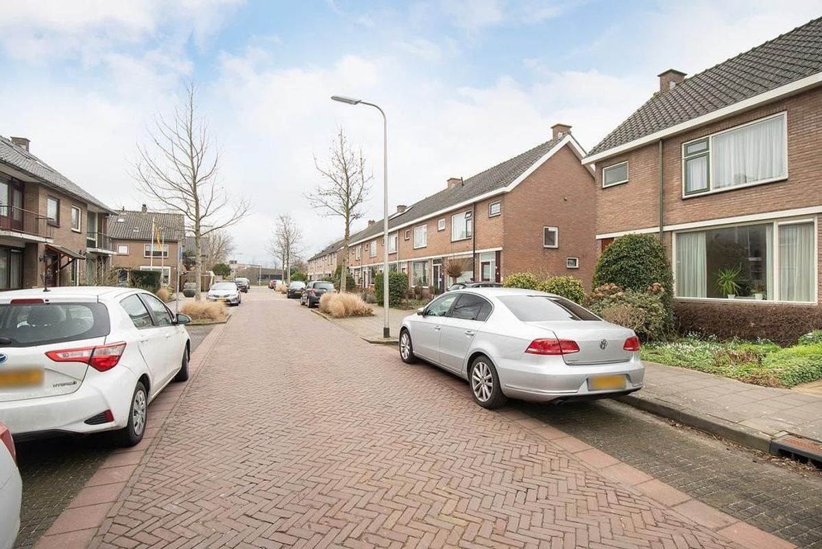 Waalstraat 15 Photo Blur 1