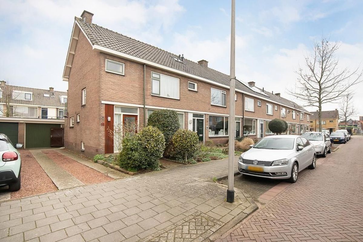 Waalstraat 15 Photo Blur 2