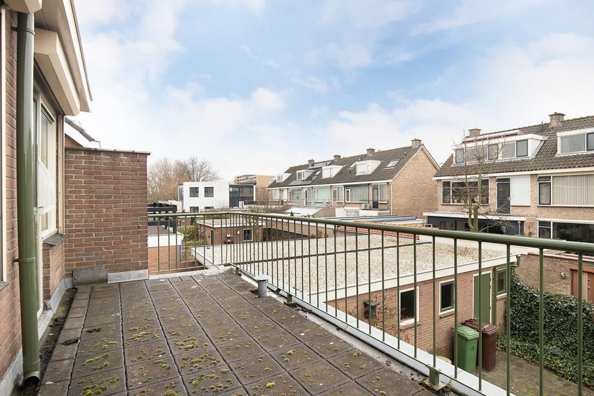 Waalstraat 15 Photo Blur 25