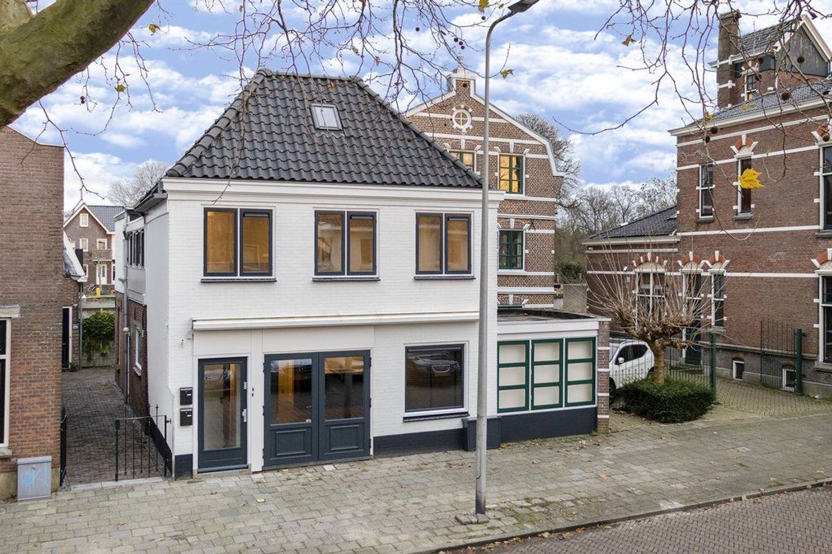 Prins Hendrikstraat 124-A Photo Blur 0