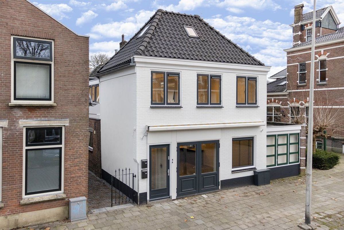 Prins Hendrikstraat 124-A Photo Blur 1