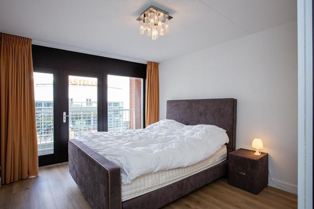 Pieter Doelmanstraat 5-D Photo Blur 10