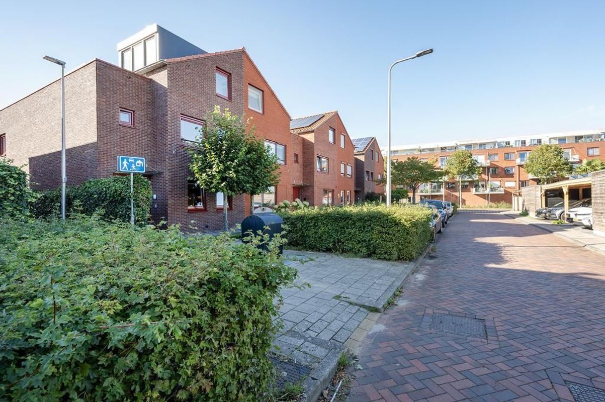 Wegastraat 12 Photo Blur 0