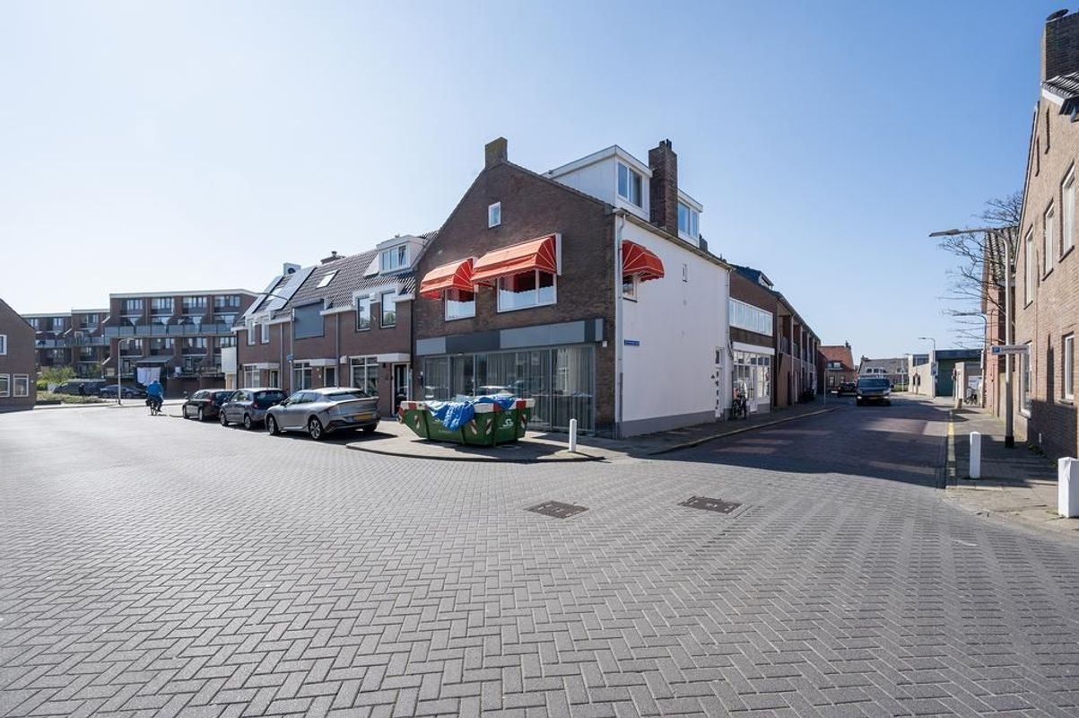 Dwarsstraat 17 Photo Blur 24