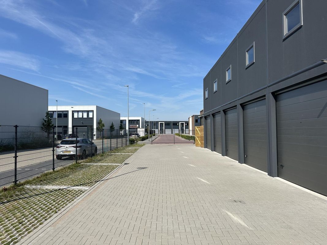 Titaniumweg 130 Photo Blur 7