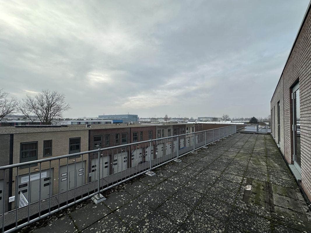 Ondernemingsweg 2-B Photo Blur 11