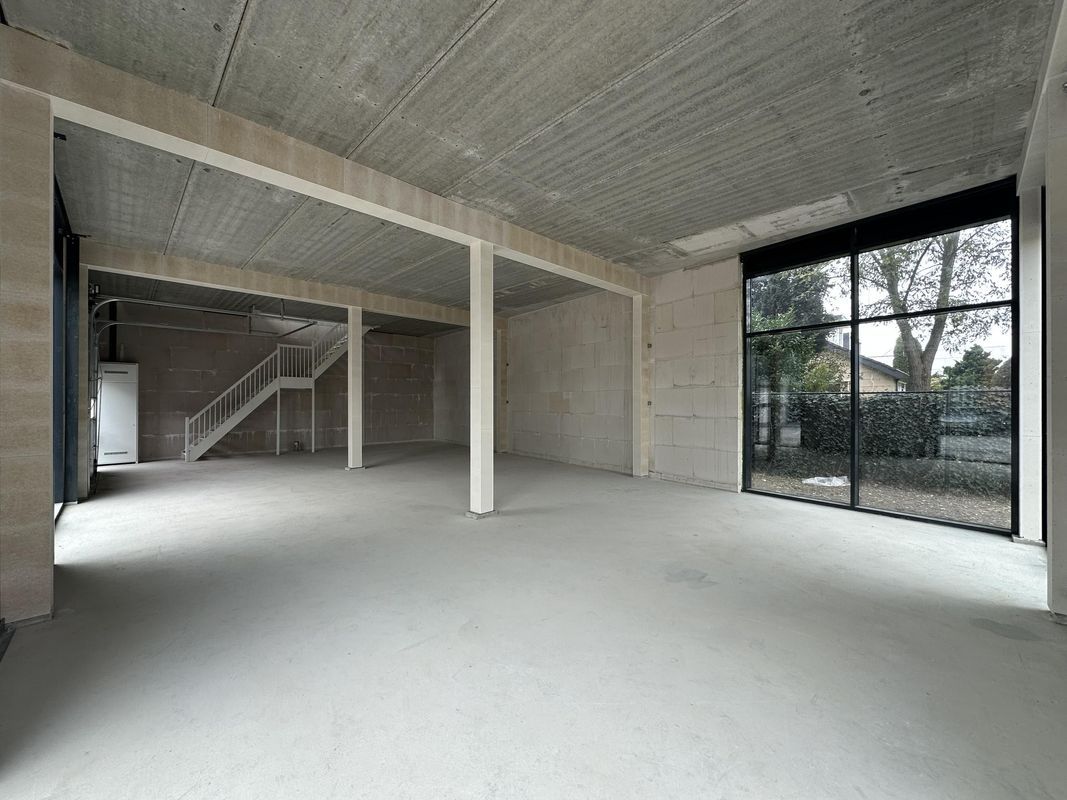Nieuwe Bredase Baan 10-A Photo Blur 1