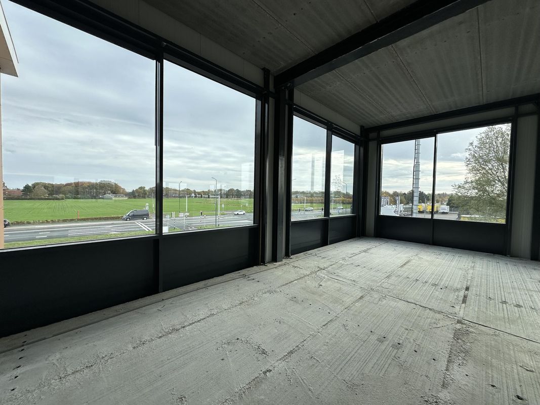 Nieuwe Bredase Baan 14-P Photo Blur 24