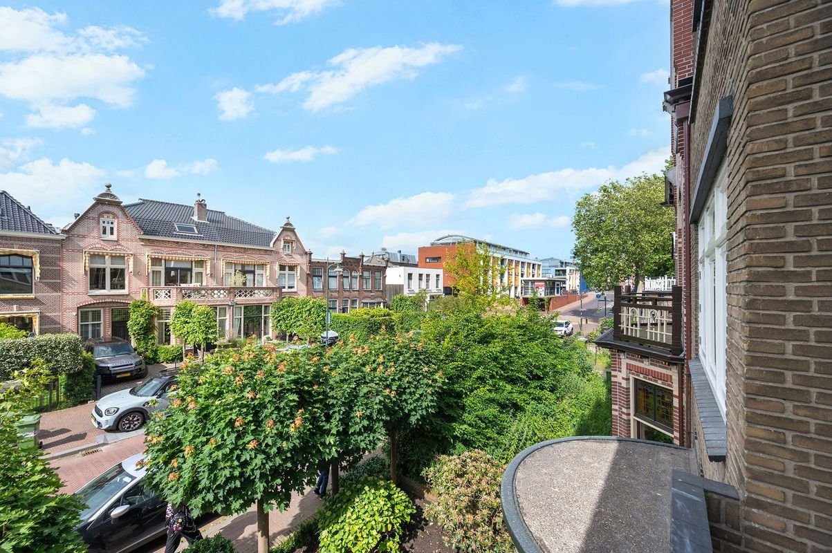 Stationsstraat Photo Blur 10