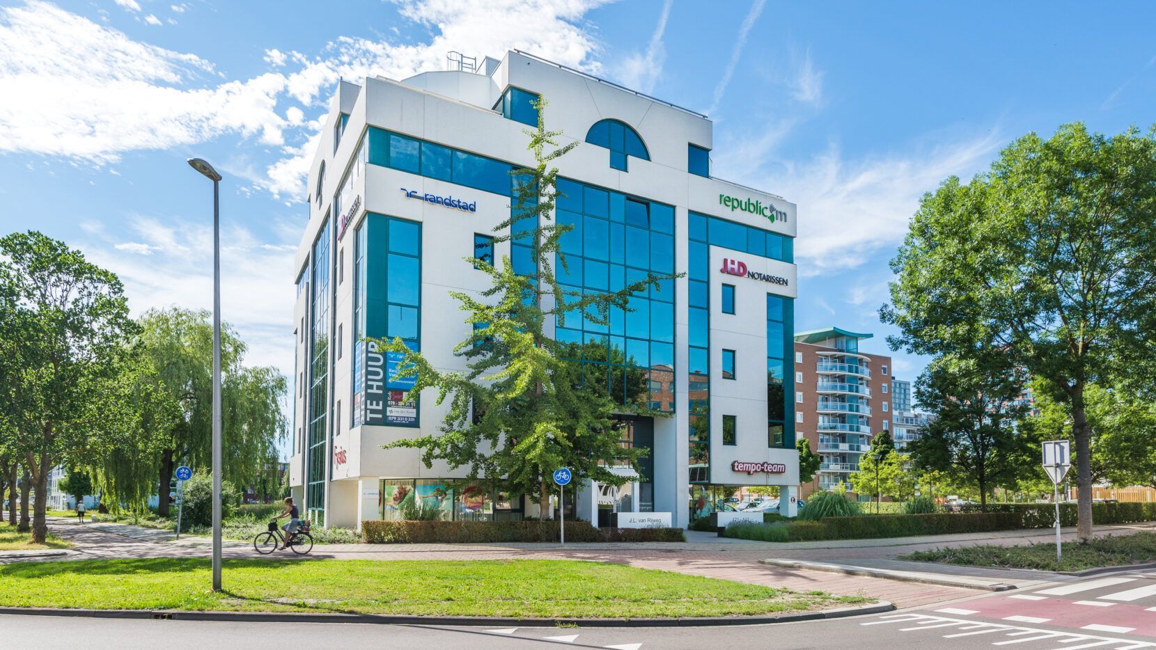 J.L. van Rijweg Photo Blur 0