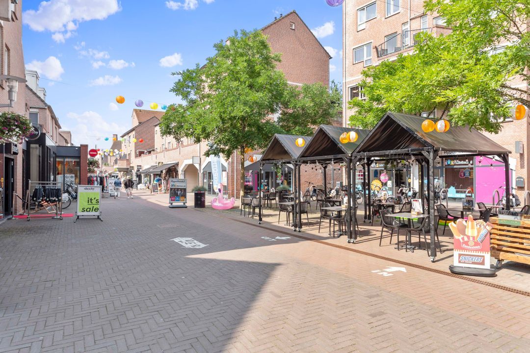 Winkelcentrum De Eglantier image thumbs 1