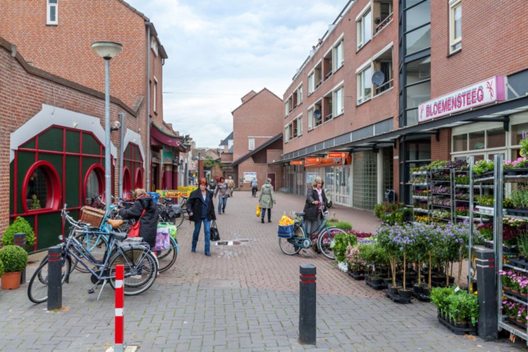 Winkelcentrum De Eglantier image thumbs 1