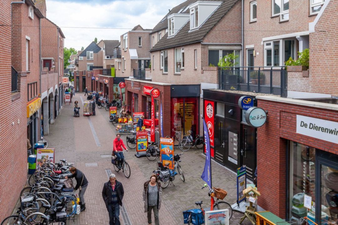 Winkelcentrum De Eglantier image thumbs 1