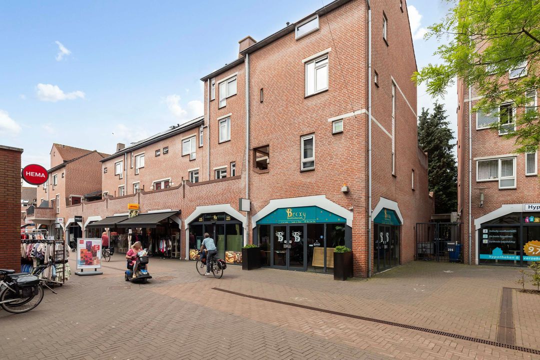 Winkelcentrum De Eglantier image thumbs 1