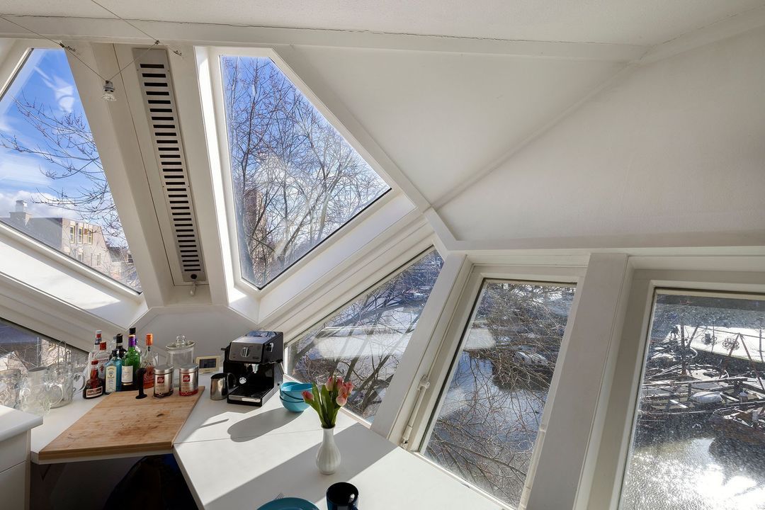 Overblaak 105 Cube House image thumbs 1