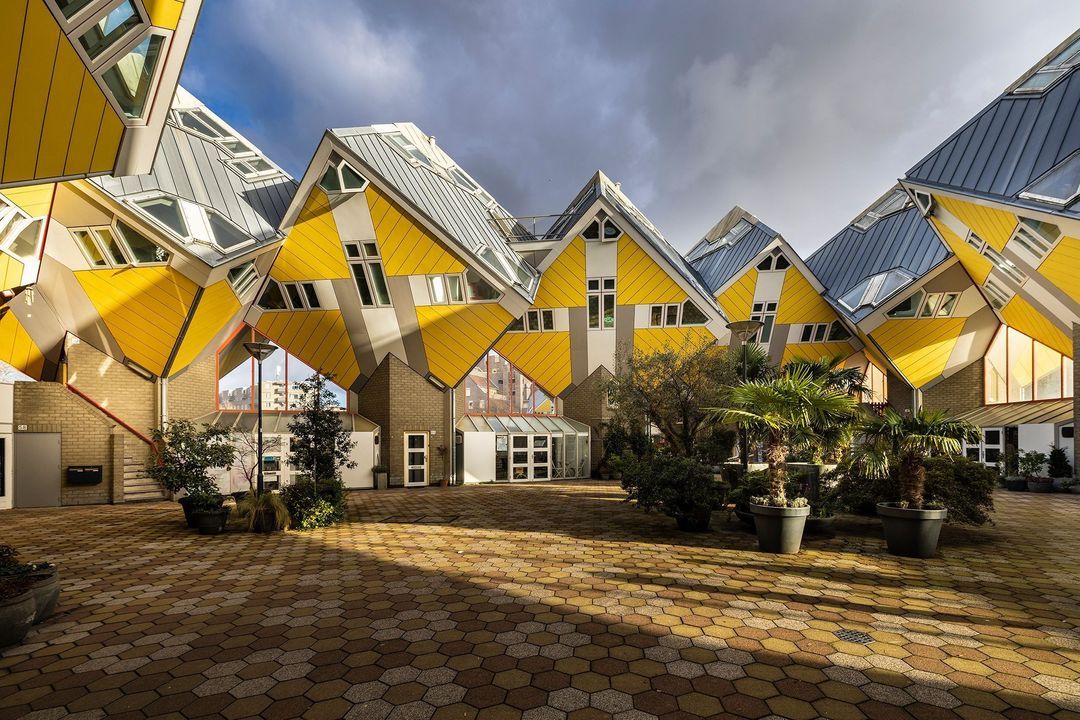 Overblaak 105 Cube House image thumbs 1