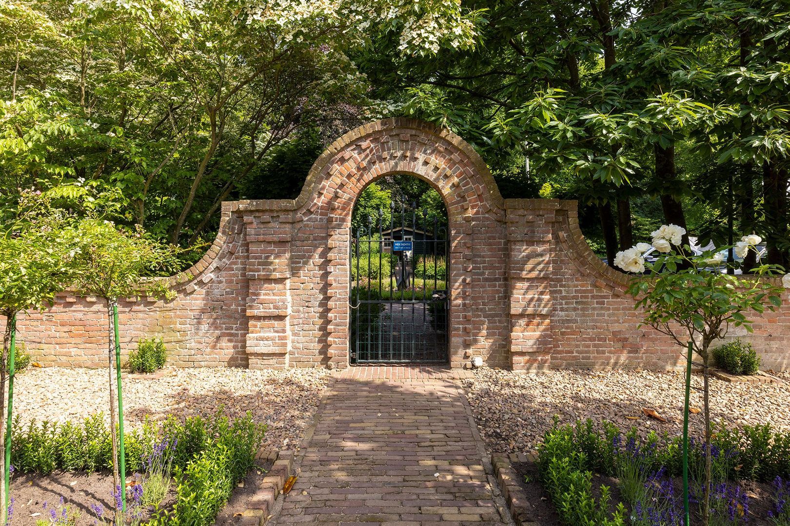 Kapitaal landhuis aan de Kaag image 1