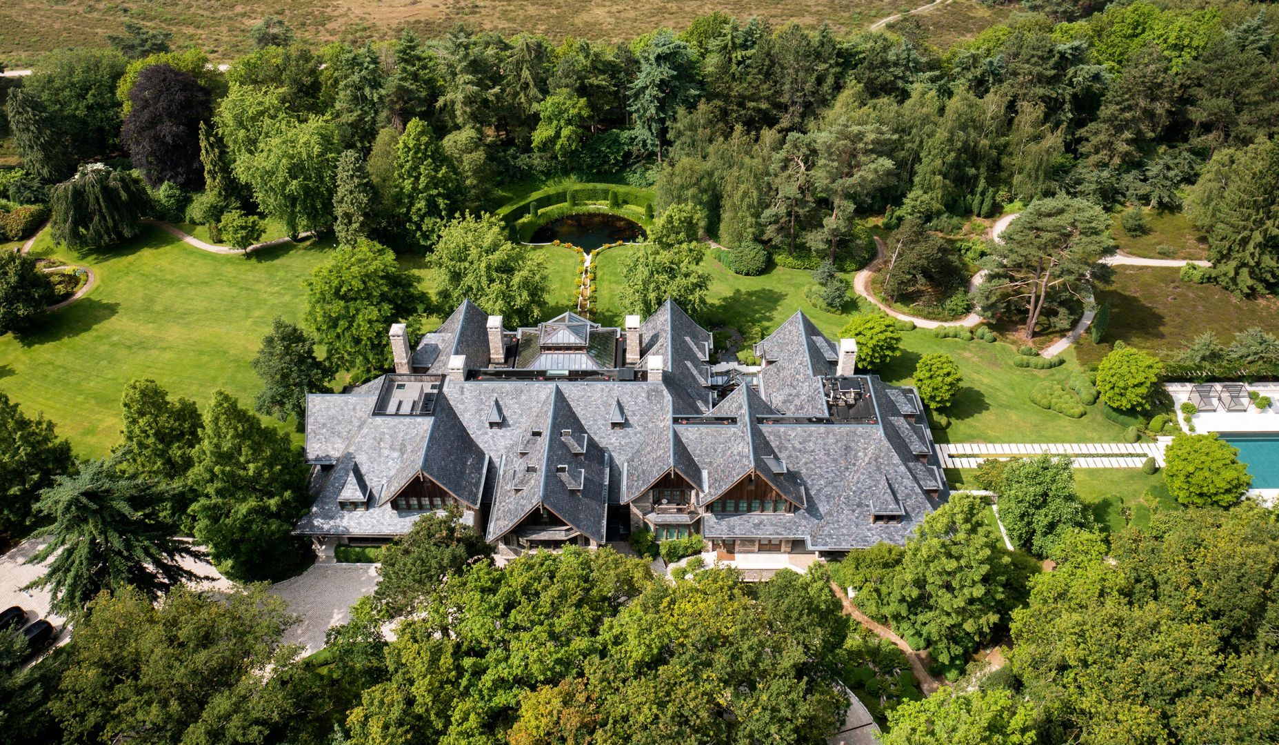 The Logosberg Estate image 1