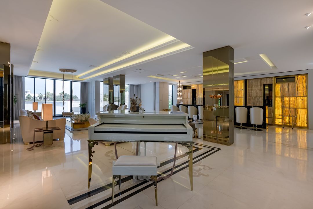 Emirates Hills image thumbs 1