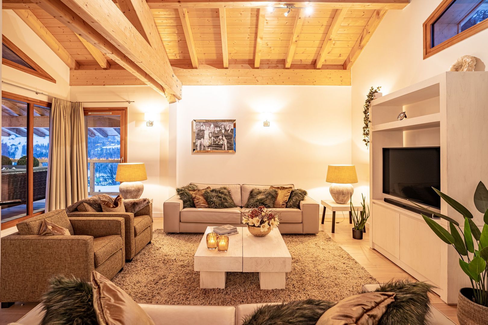 Amazing Chalet image 1
