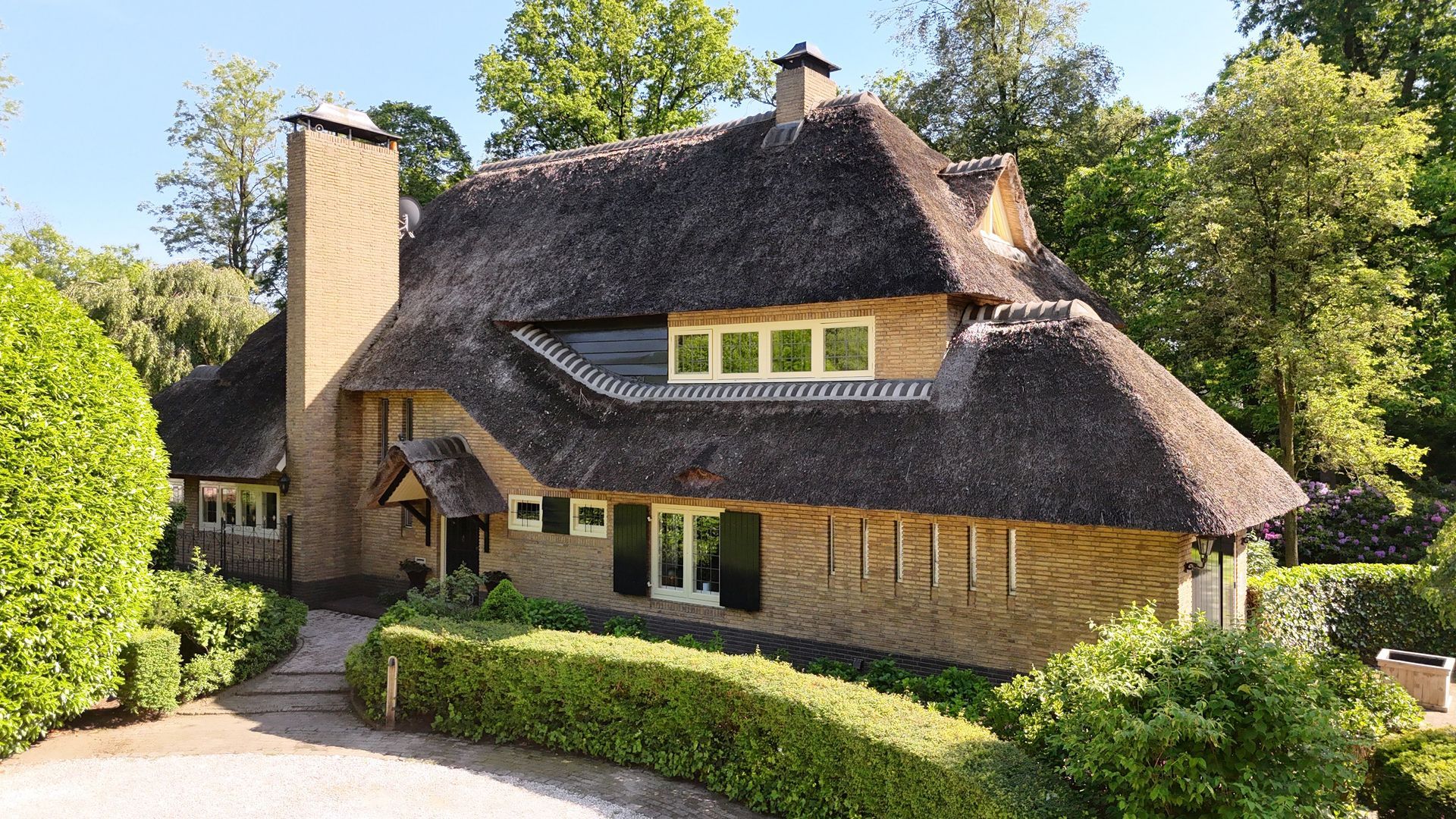 Bredaseweg 125 image 1