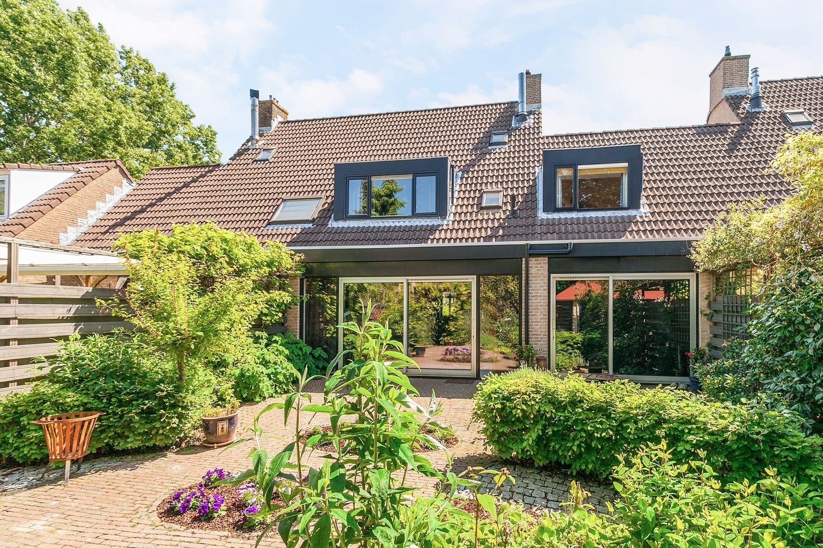 Lokhorst 75, Alphen aan den Rijn foto-0 blur