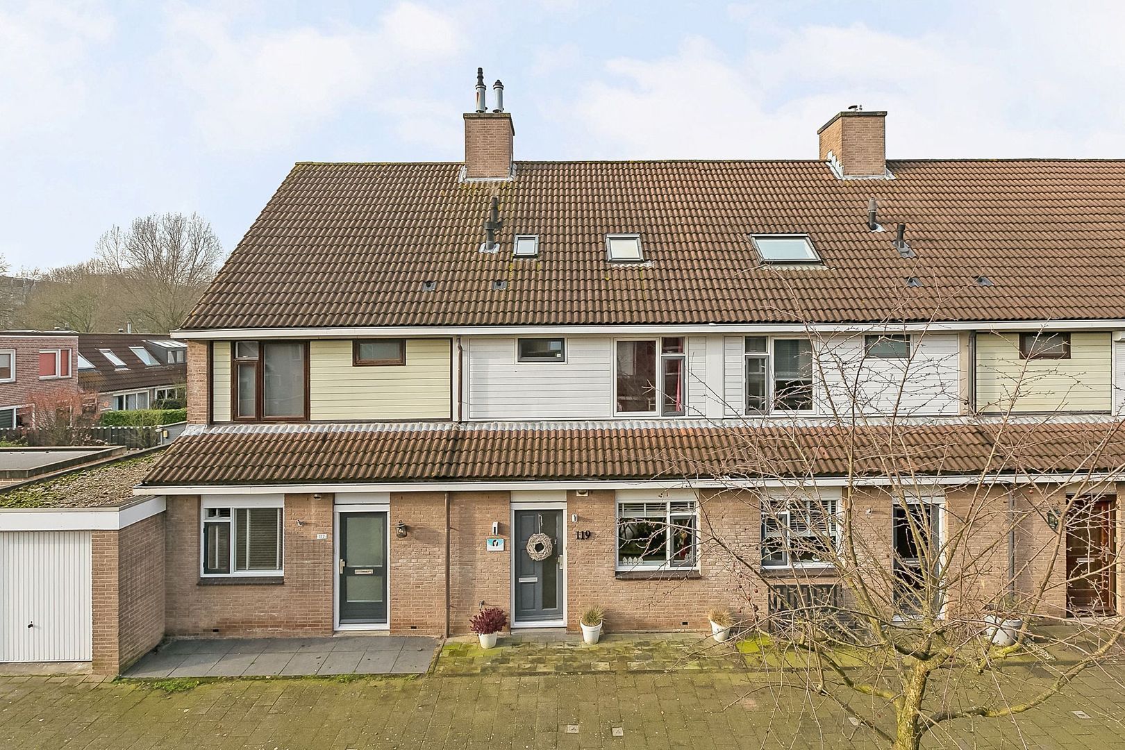 Mandenvlechter 119, Alphen aan den Rijn foto-0 blur