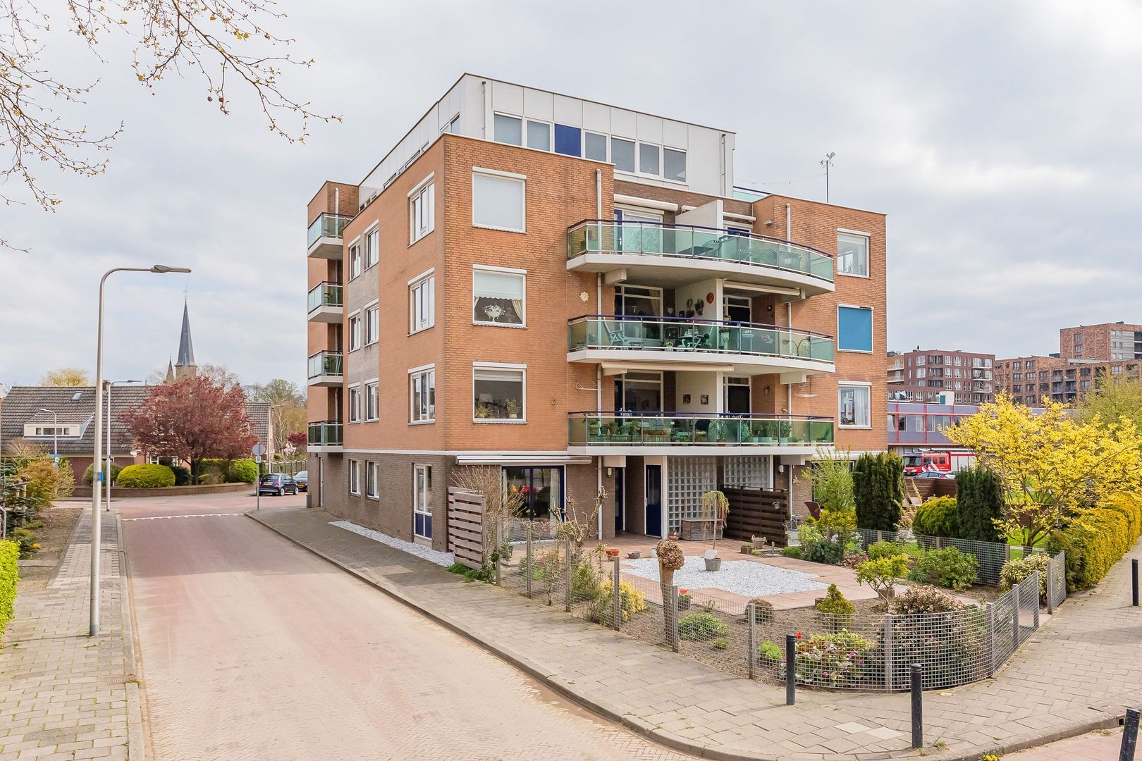 Molenwerfstraat 24, Alphen aan den Rijn foto-0 blur