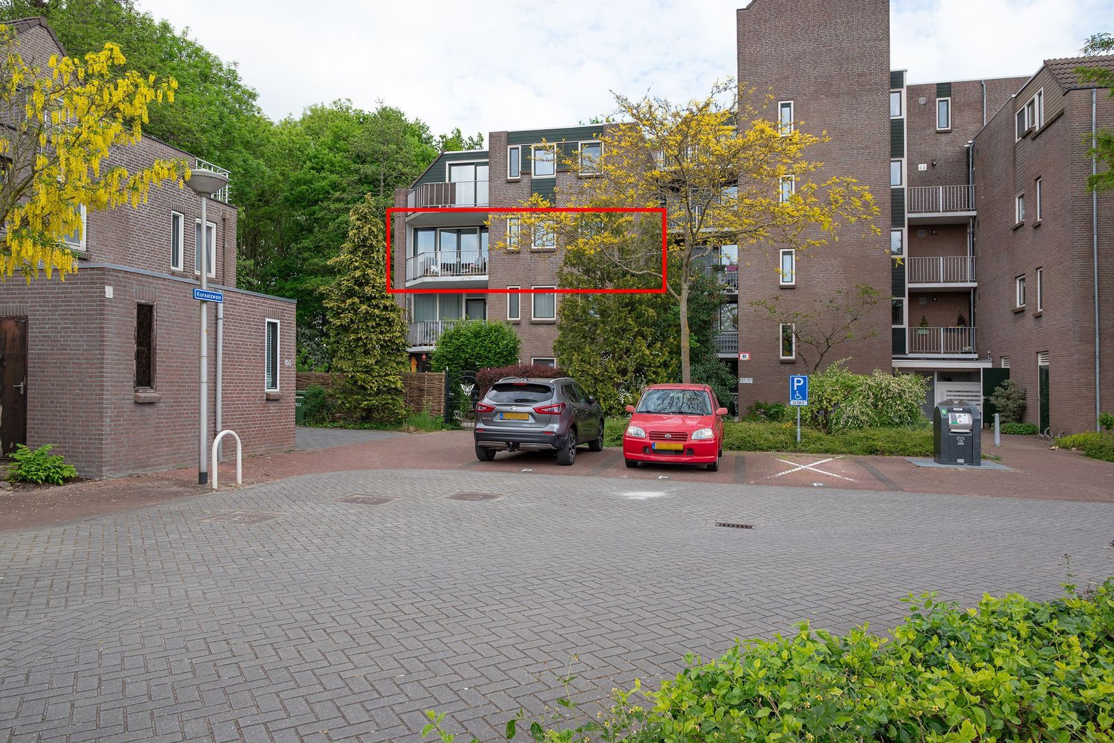 Koraalzwam 119, Alphen aan den Rijn foto-0 blur