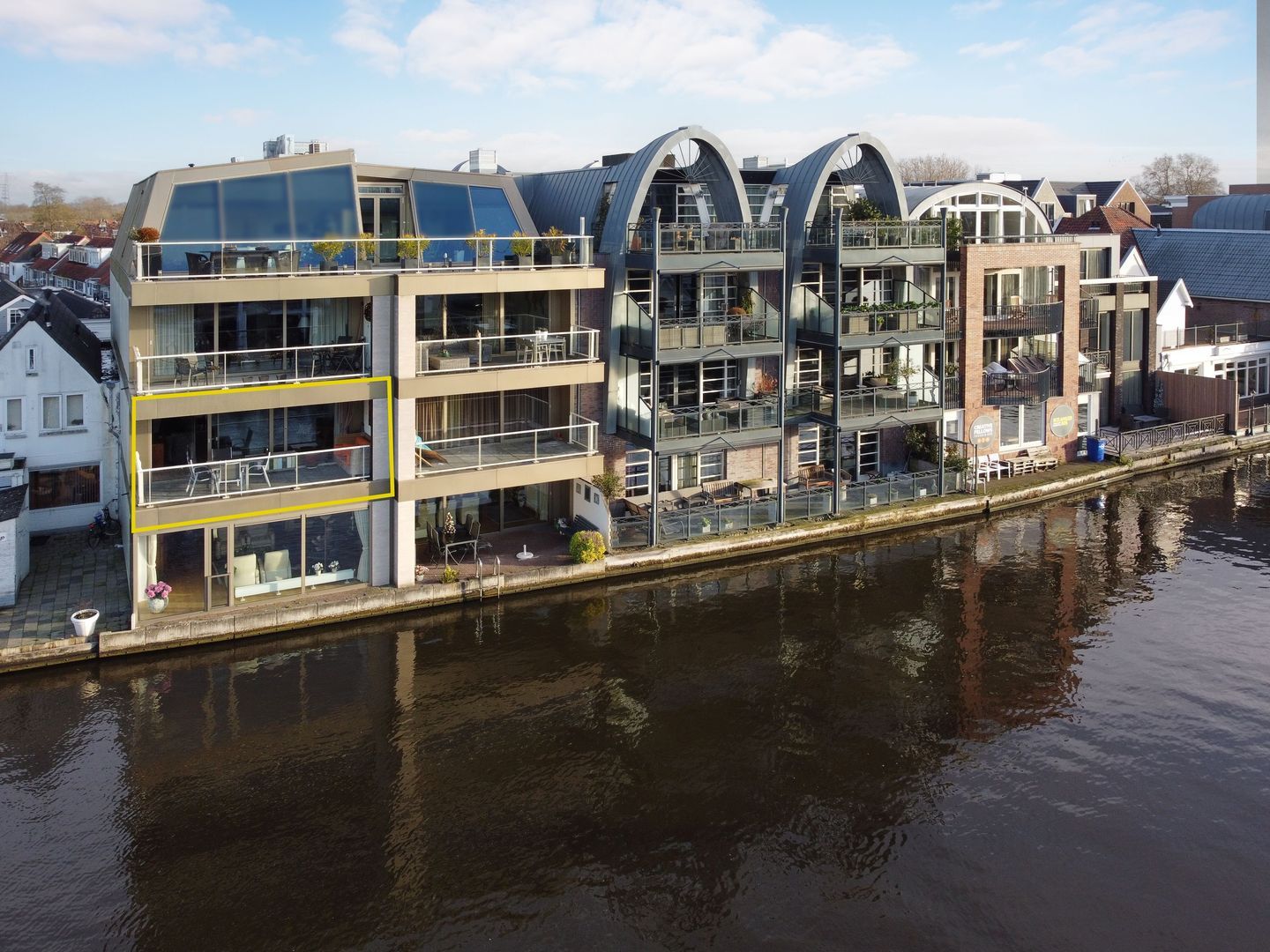 Raadhuisstraat 253 A, Alphen aan den Rijn foto-0 blur