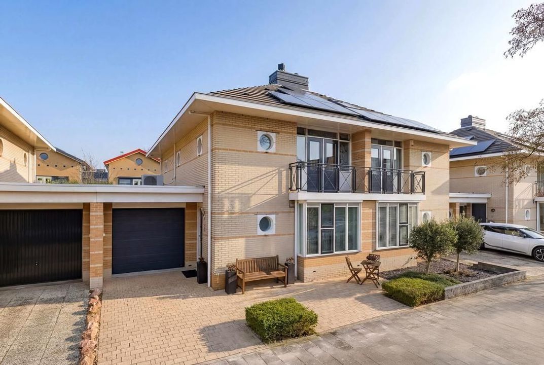 Zuiderkeerkring 419, Alphen aan den Rijn