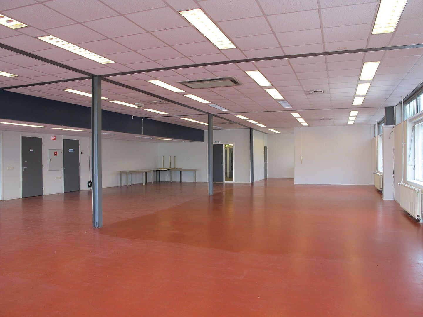 Kluizenaarsbocht 6 2E 320M2, Delft foto-2