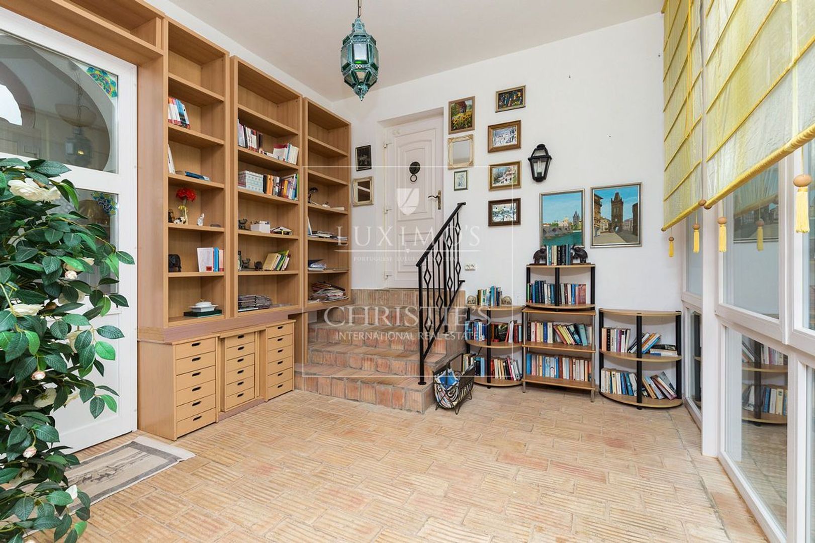 Santa Barbara de Nexe image 1