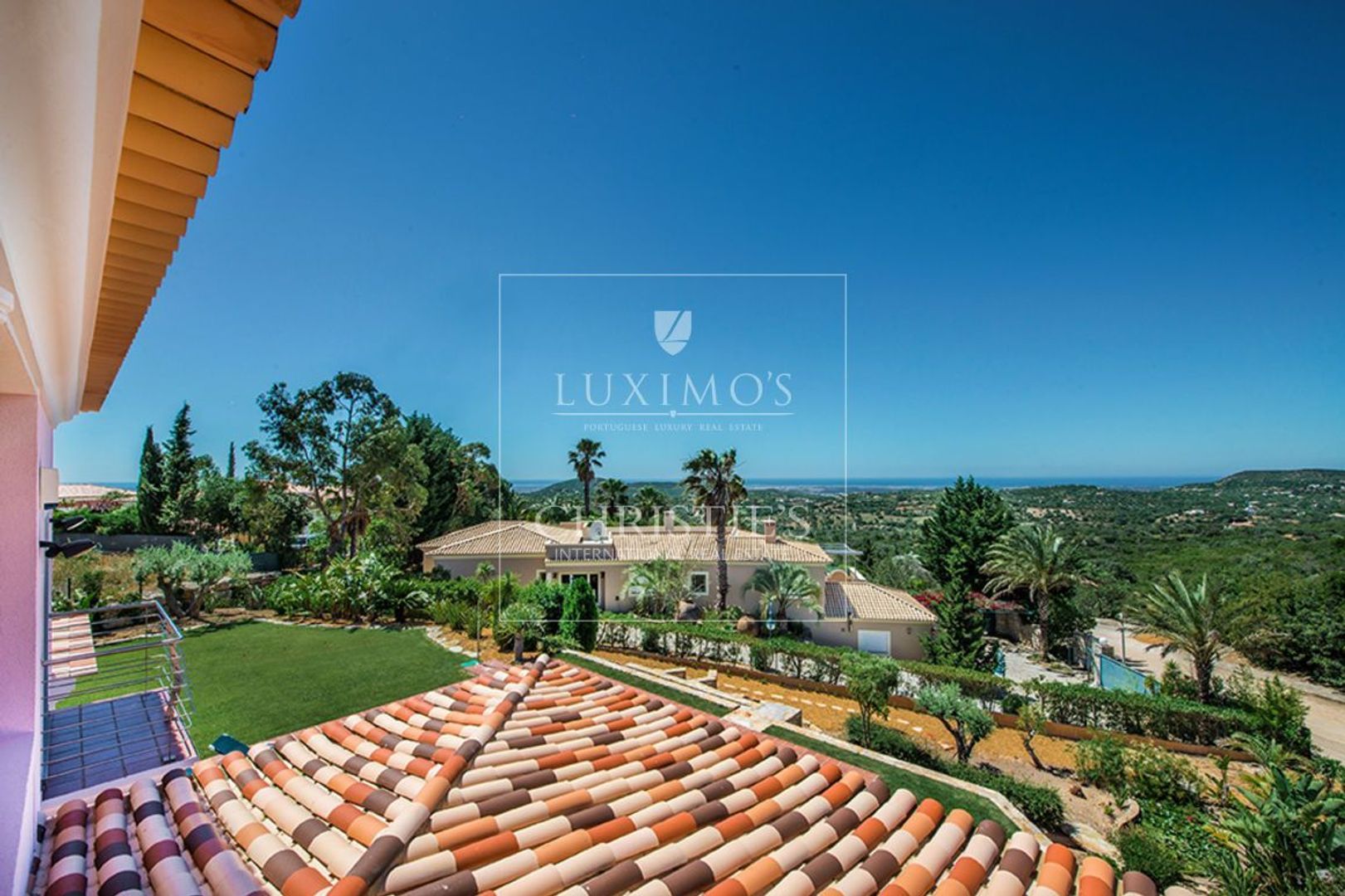 Santa Barbara de Nexe image 1