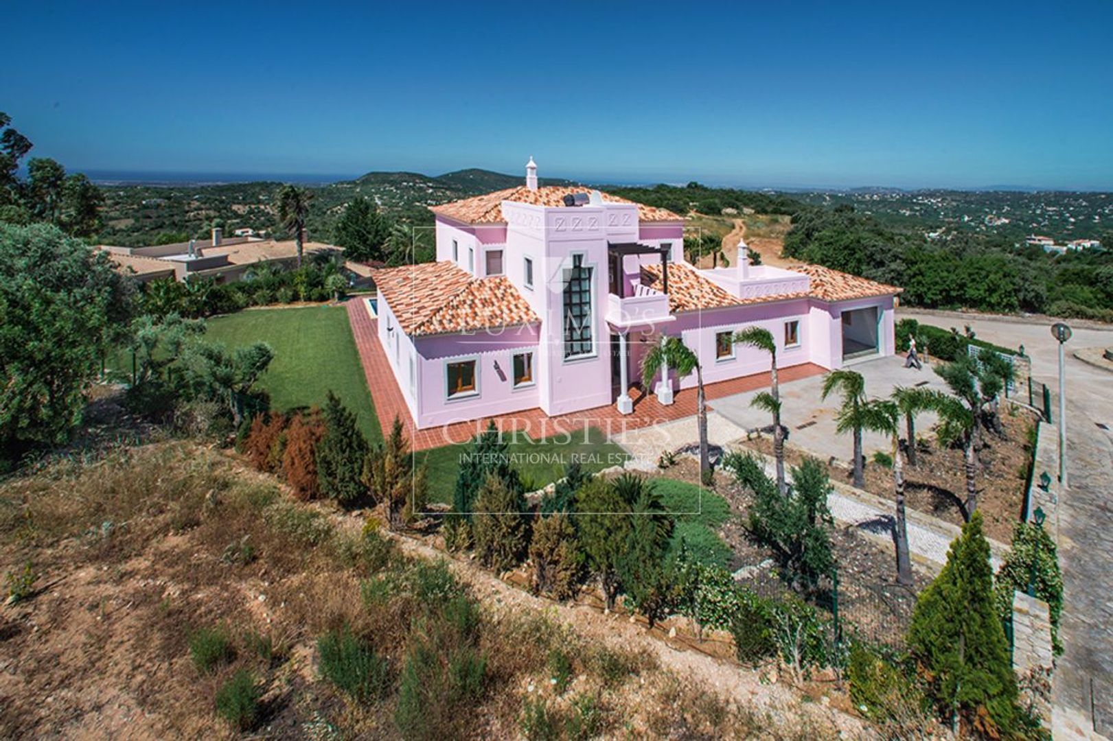 Santa Barbara de Nexe image 1