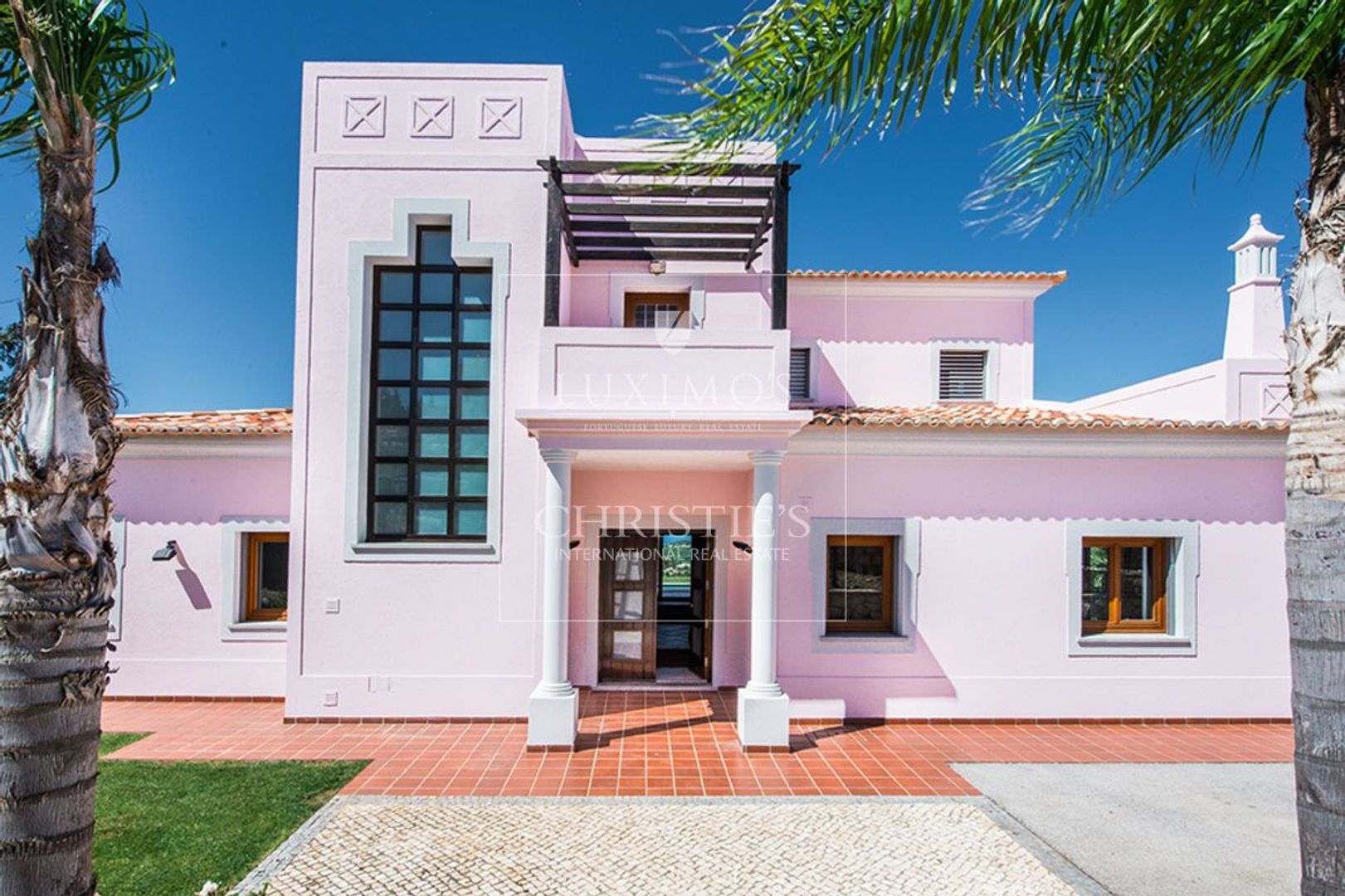 Santa Barbara de Nexe image 1