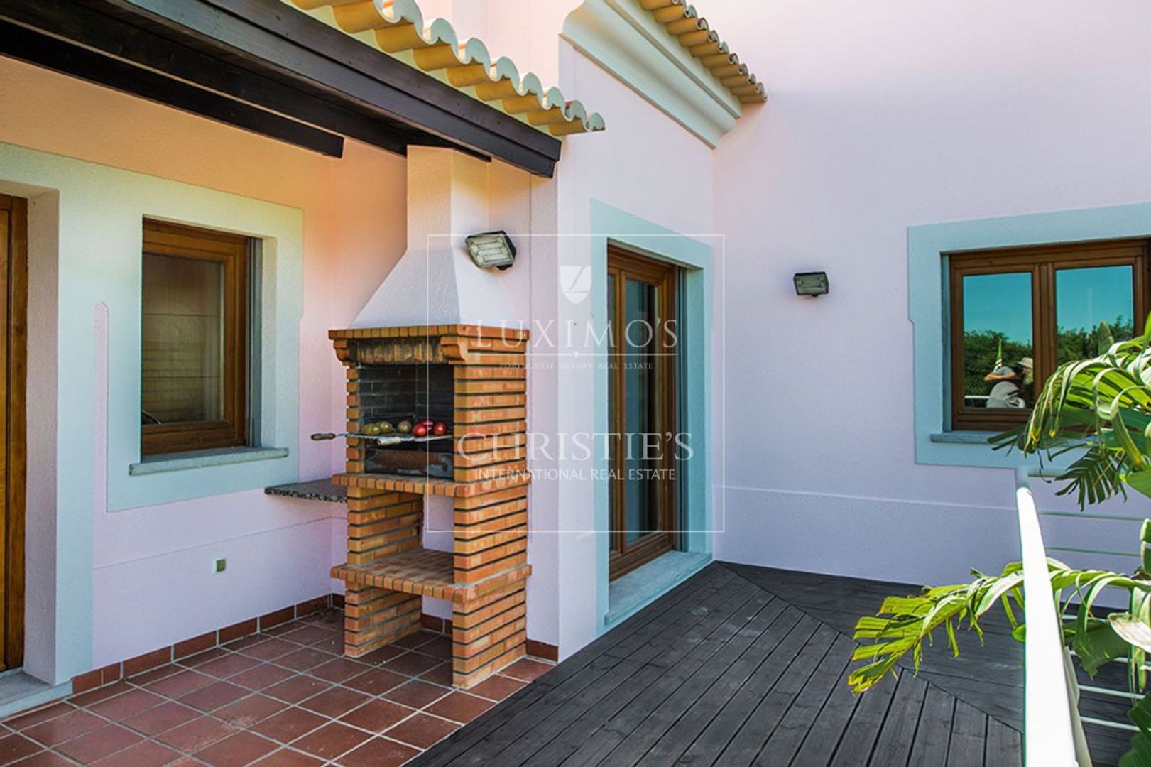 Santa Barbara de Nexe image 1