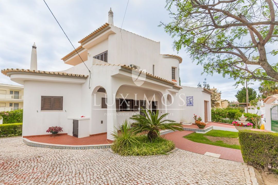 Albufeira e Olhos de água, Albufeira