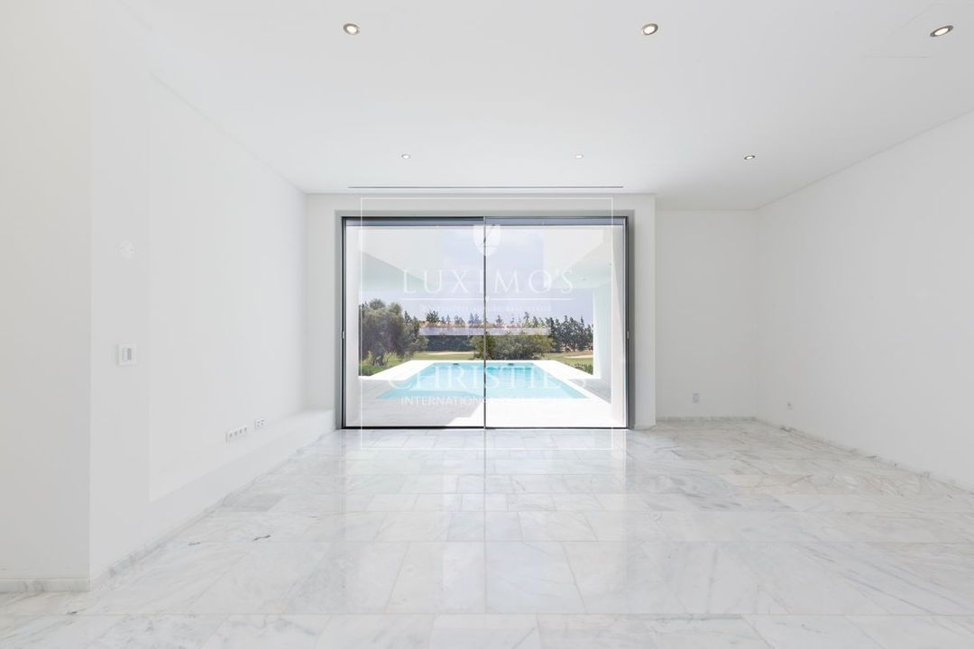 Vilamoura image thumbs 1
