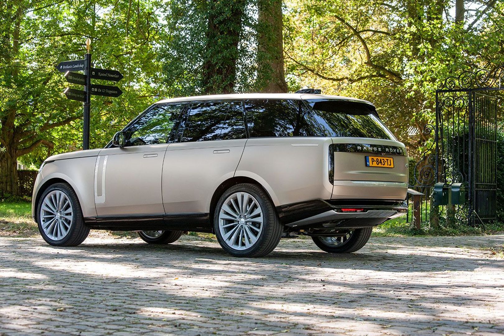 Test Range Rover P530 First Edition