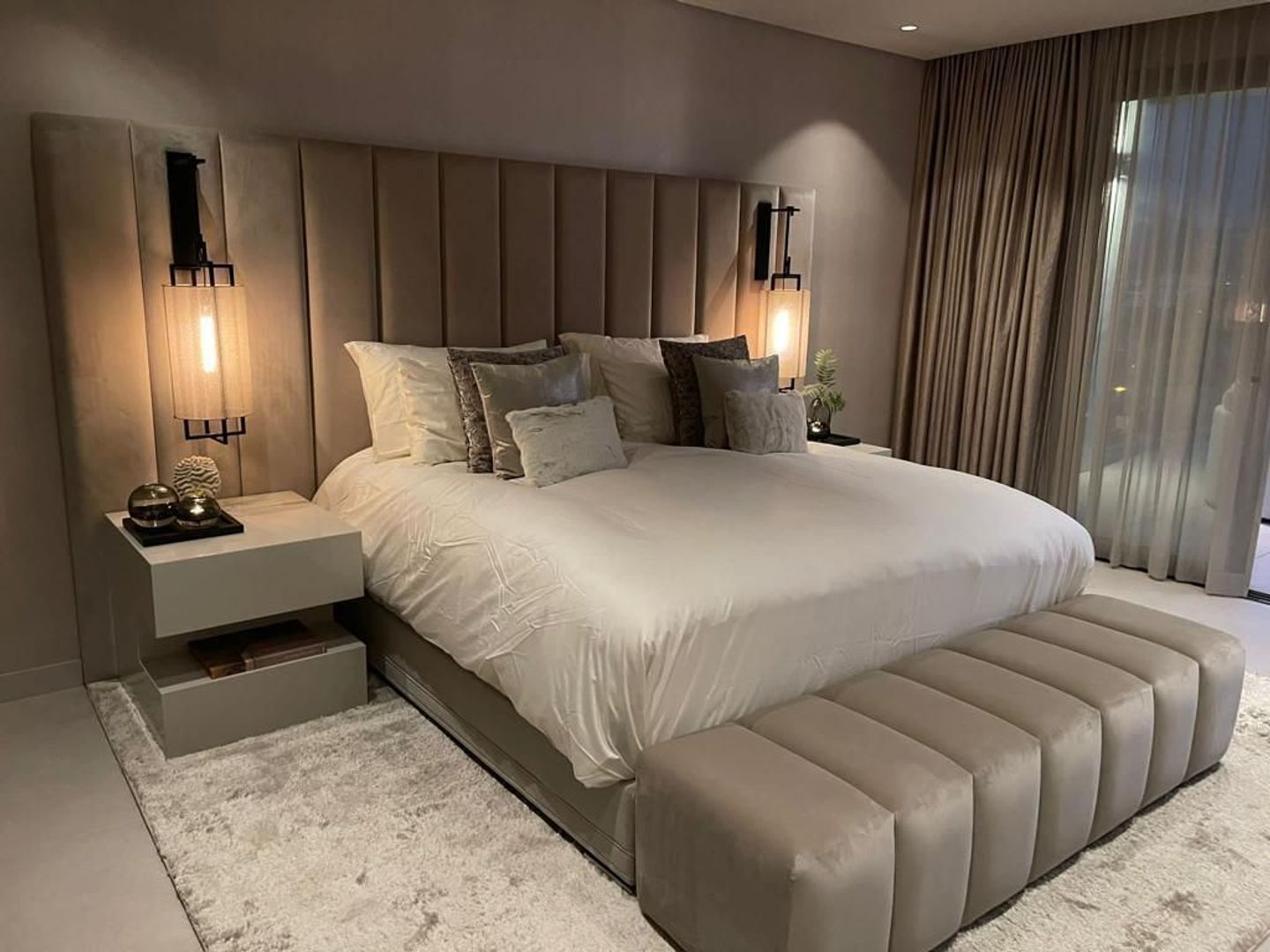 Av.Pablo Picasso, Estepona foto-8