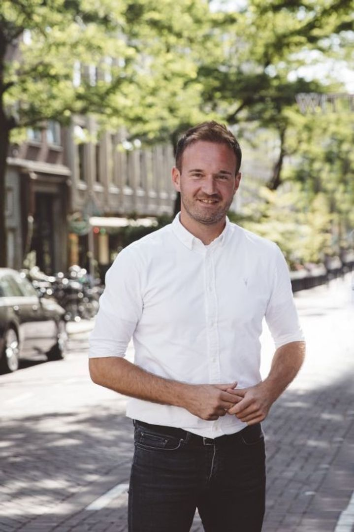 BART VRIELING