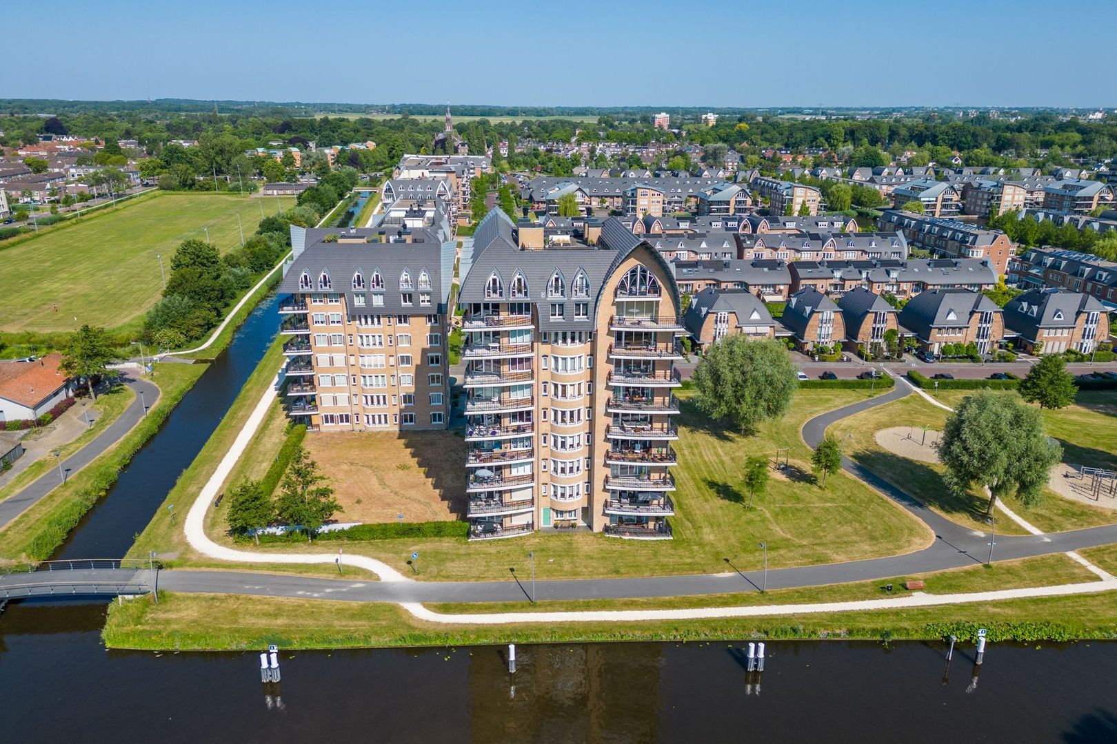Appartement te koop: Annie M.G. Schmidtlaan 418, Voorschoten