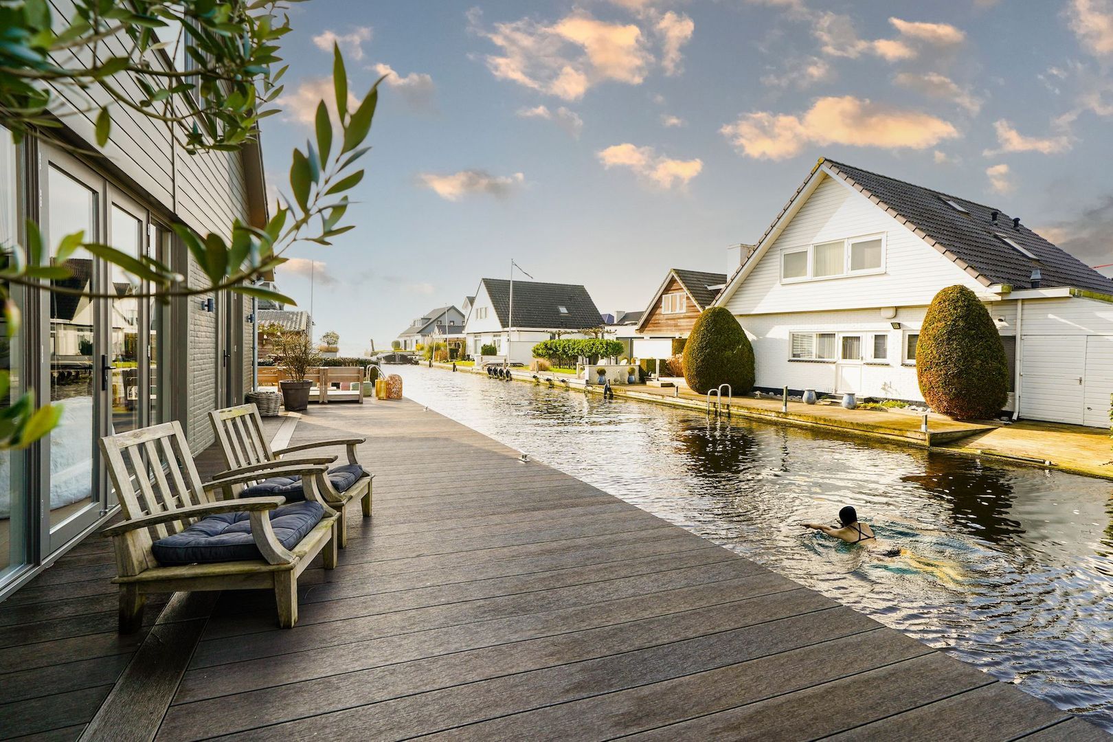 Vrijstaande woning te koop: Emmalaan 6, Kaag