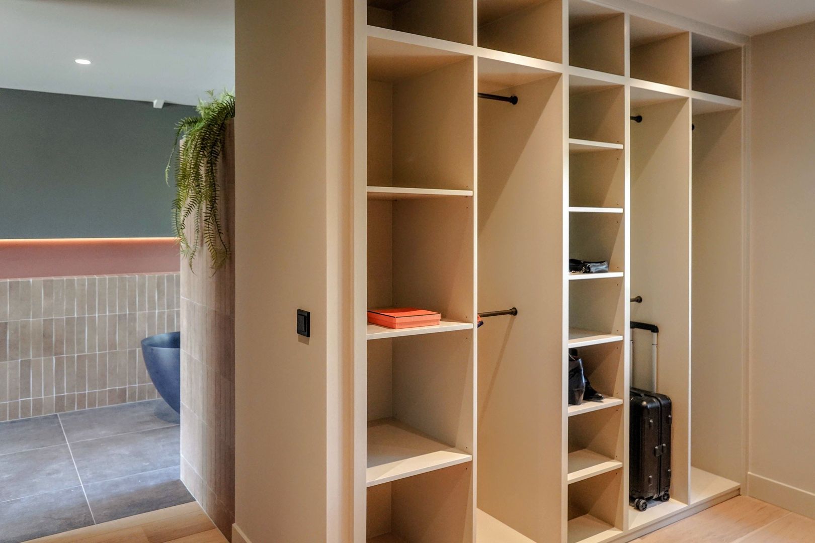 Vrijstaande woning te koop: Emmalaan 6, Kaag