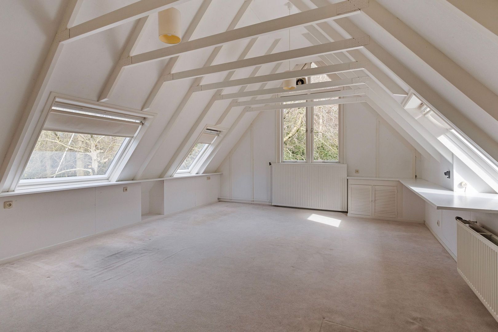 Vrijstaande woning te koop: Beatrixlaan 10, Warmond