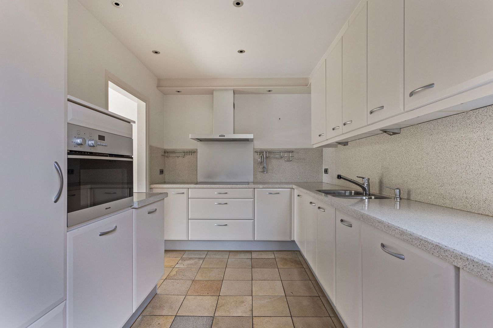 Vrijstaande woning te koop: Beatrixlaan 10, Warmond