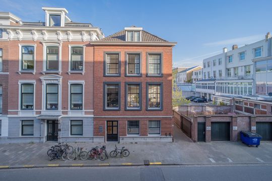 Bazarstraat 1 B related