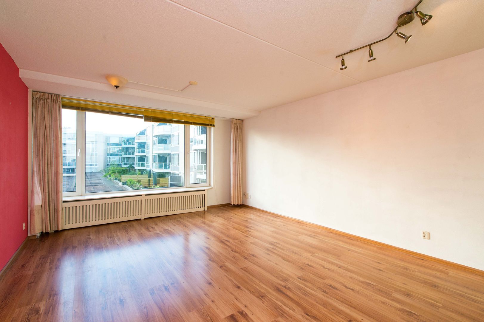Raadhuislaan, Spijkenisse foto-1