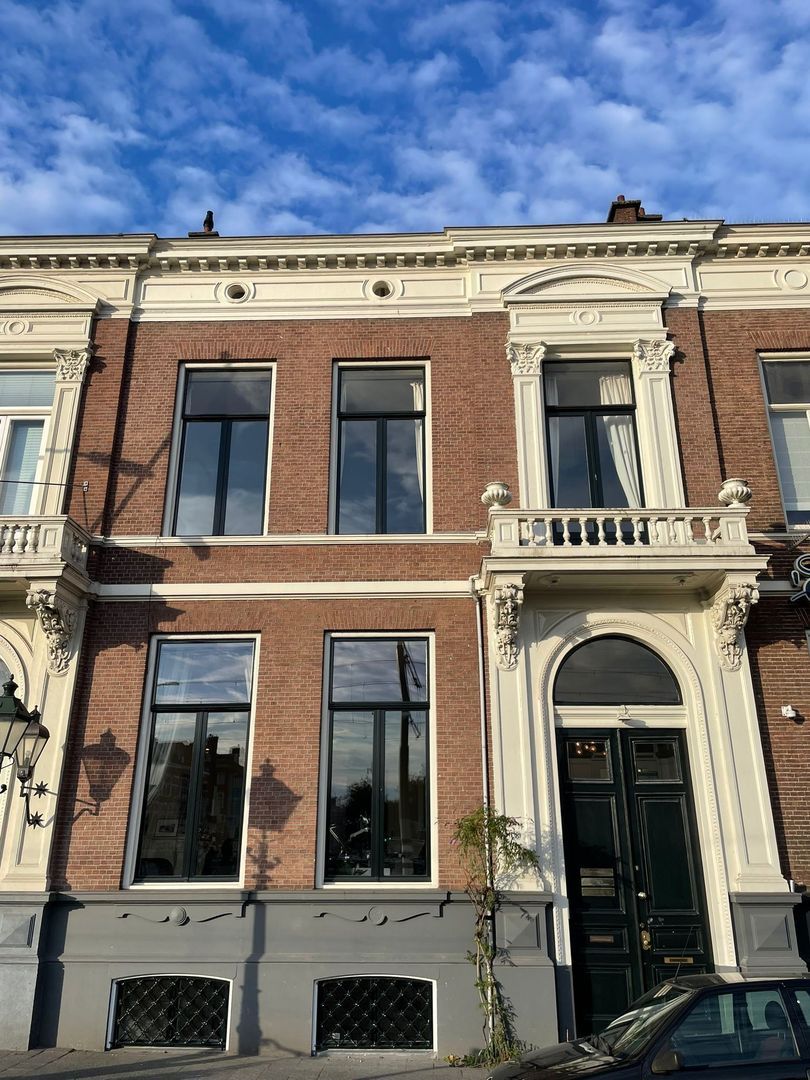 Koninginnegracht 38, 'S-GRAVENHAGE foto-0
